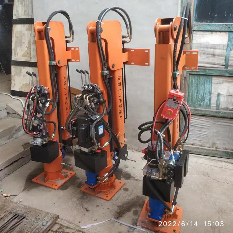 赛罕区重汽蓝牌随车吊 3.2吨 国六动力强 液压驱动 农用自卸起重机